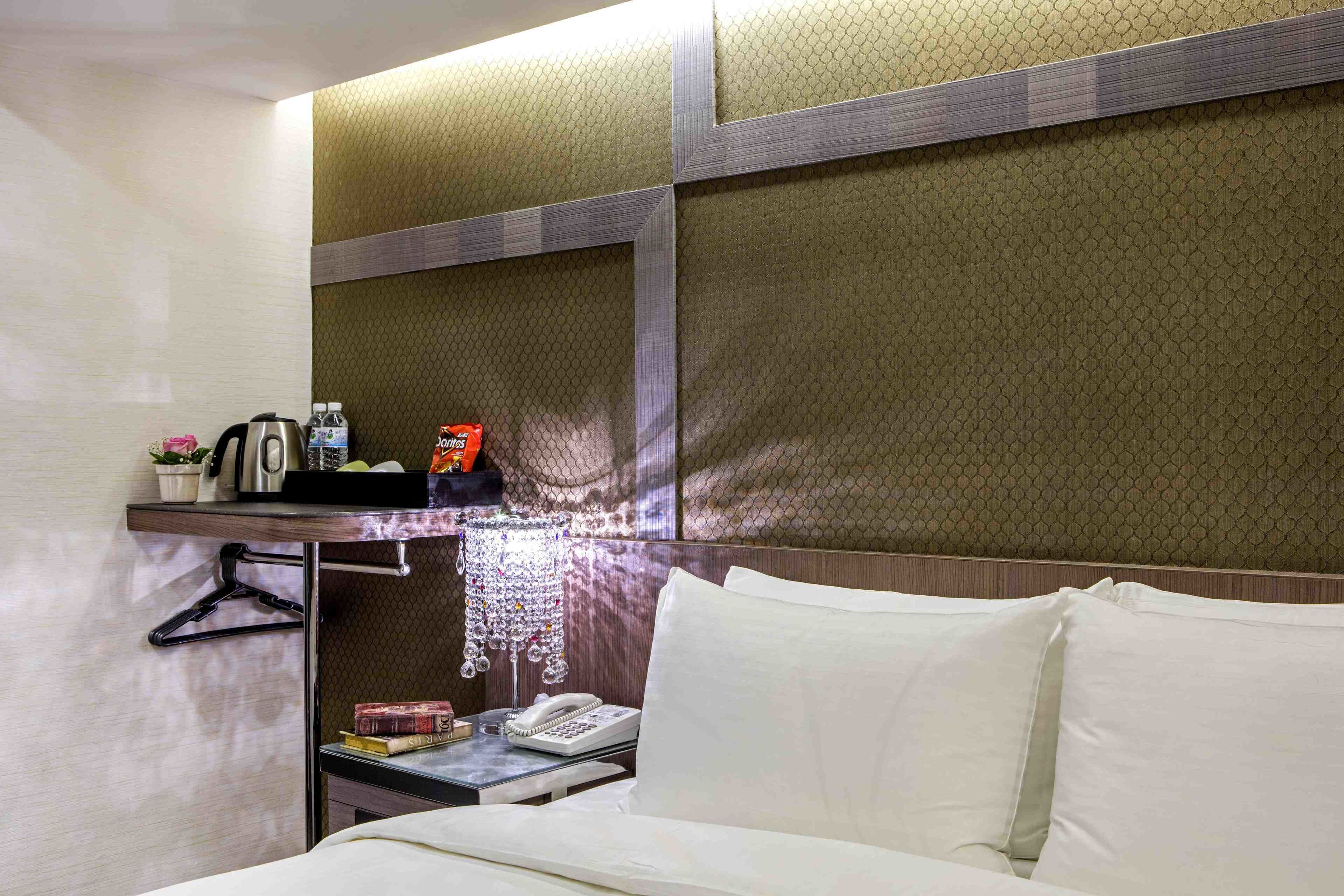 superior double room | down duvets, minibar, in-room safe, desk