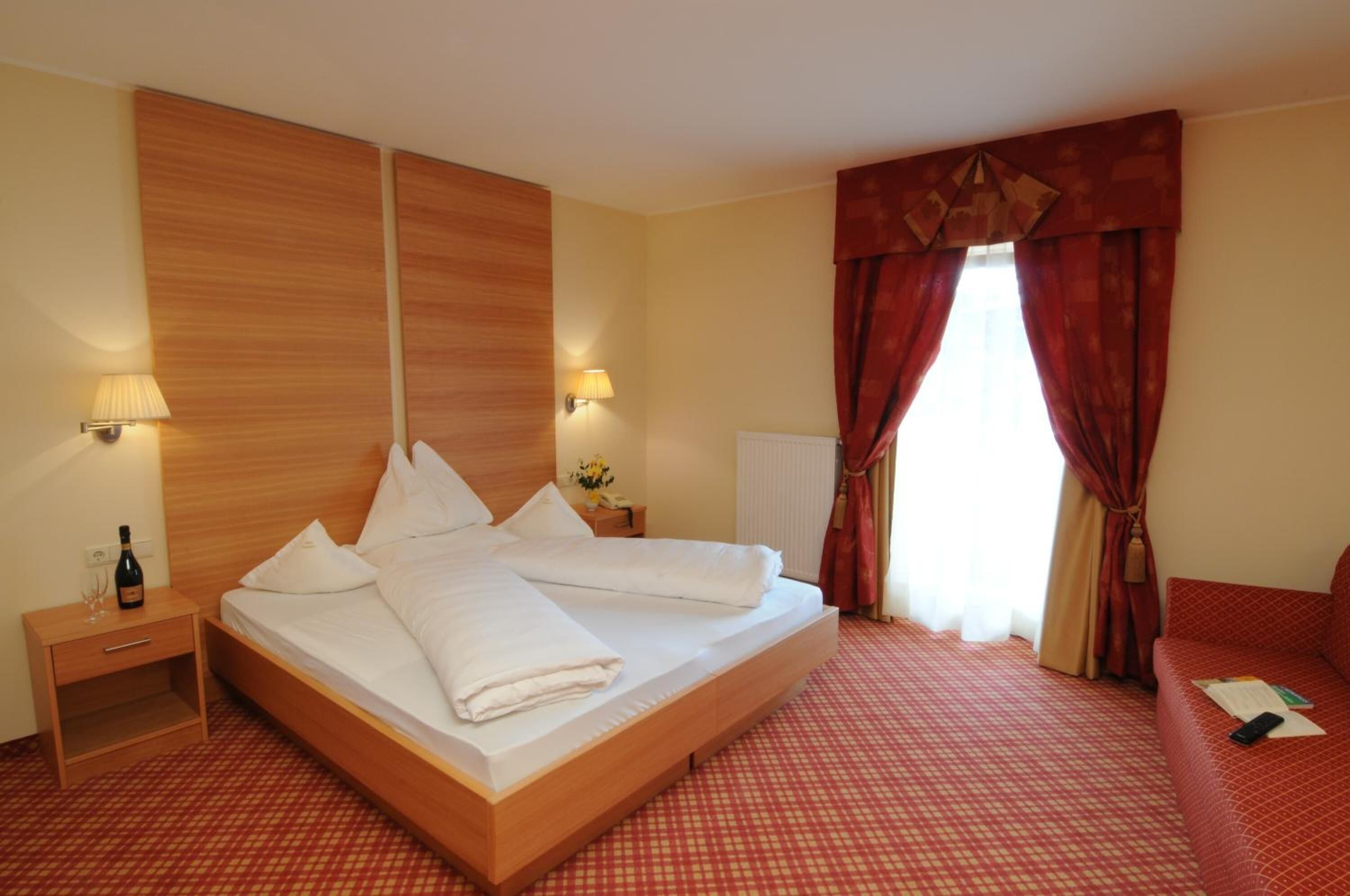 minibar, in-room safe, desk, cots/infant beds