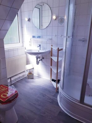 Dobbeltrom for 1 person | Bad | Hårføner og håndklær