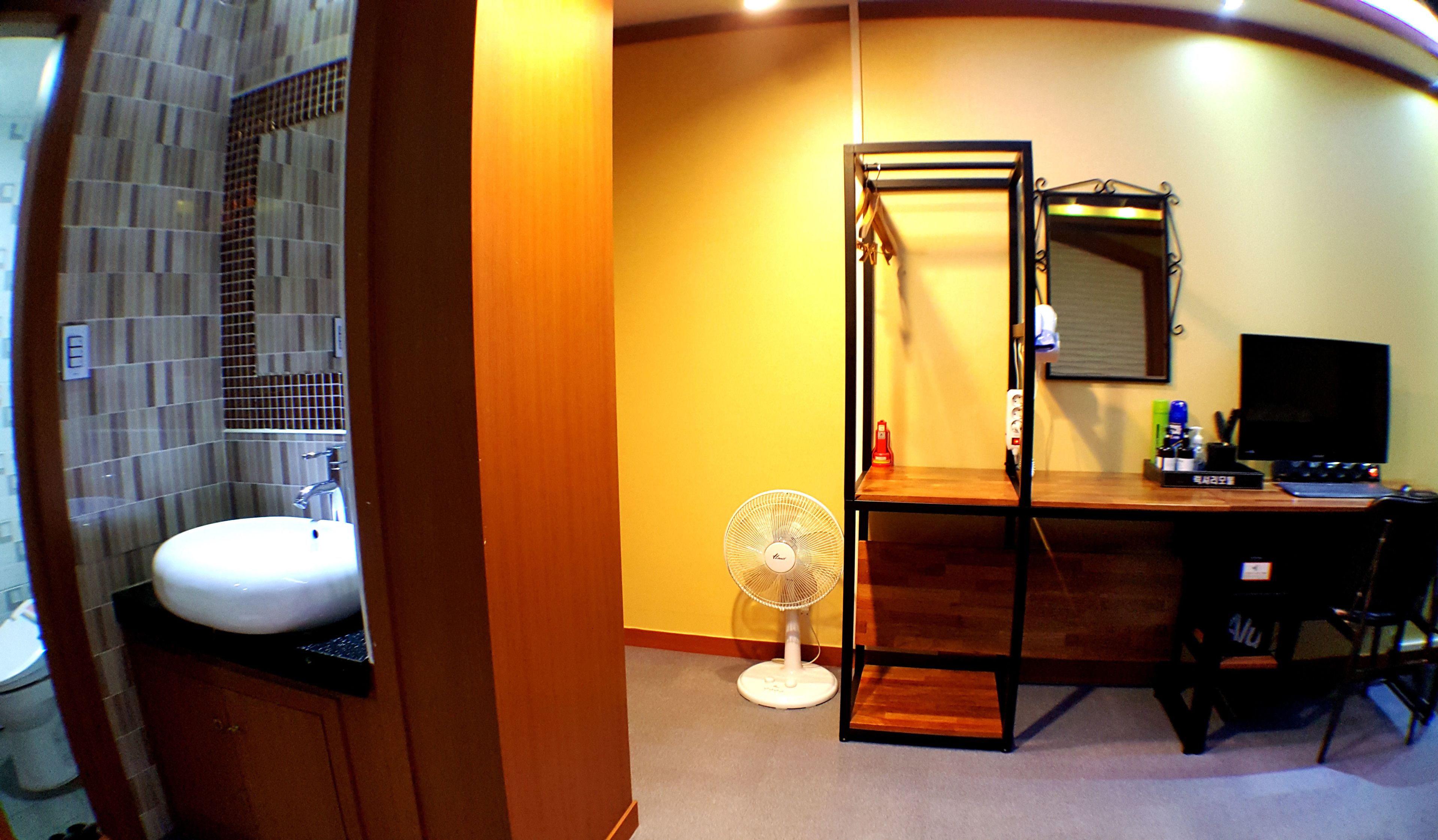 deluxe double room | room amenity