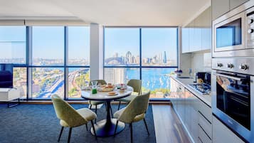Suite, 2 habitaciones, en esquina (Harbour View) | Vistas desde la habitación