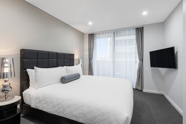Suite, 1 habitación, con acceso para personas discapacitadas | Ropa de cama de alta calidad y caja de seguridad en la habitación 