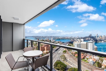 Meriton Suites North Sydney