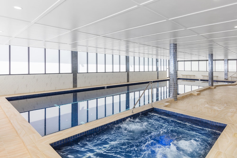 Meriton Suites Southport by null