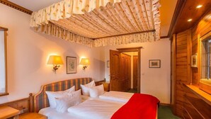 Room - Alpenhotel Oberstdorf (Oberstdorf)