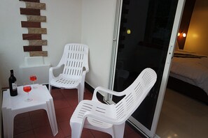 Deluxe Superior Room (with Balcony) | Balcony