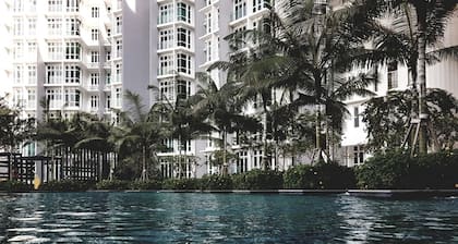 Holi 1Medini Suites