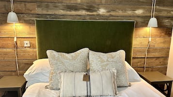 Chambre Double, salle de bains attenante