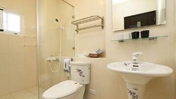 Desk, blackout drapes, rollaway beds, free WiFi