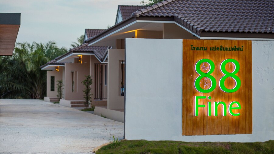88 Fine Hotel