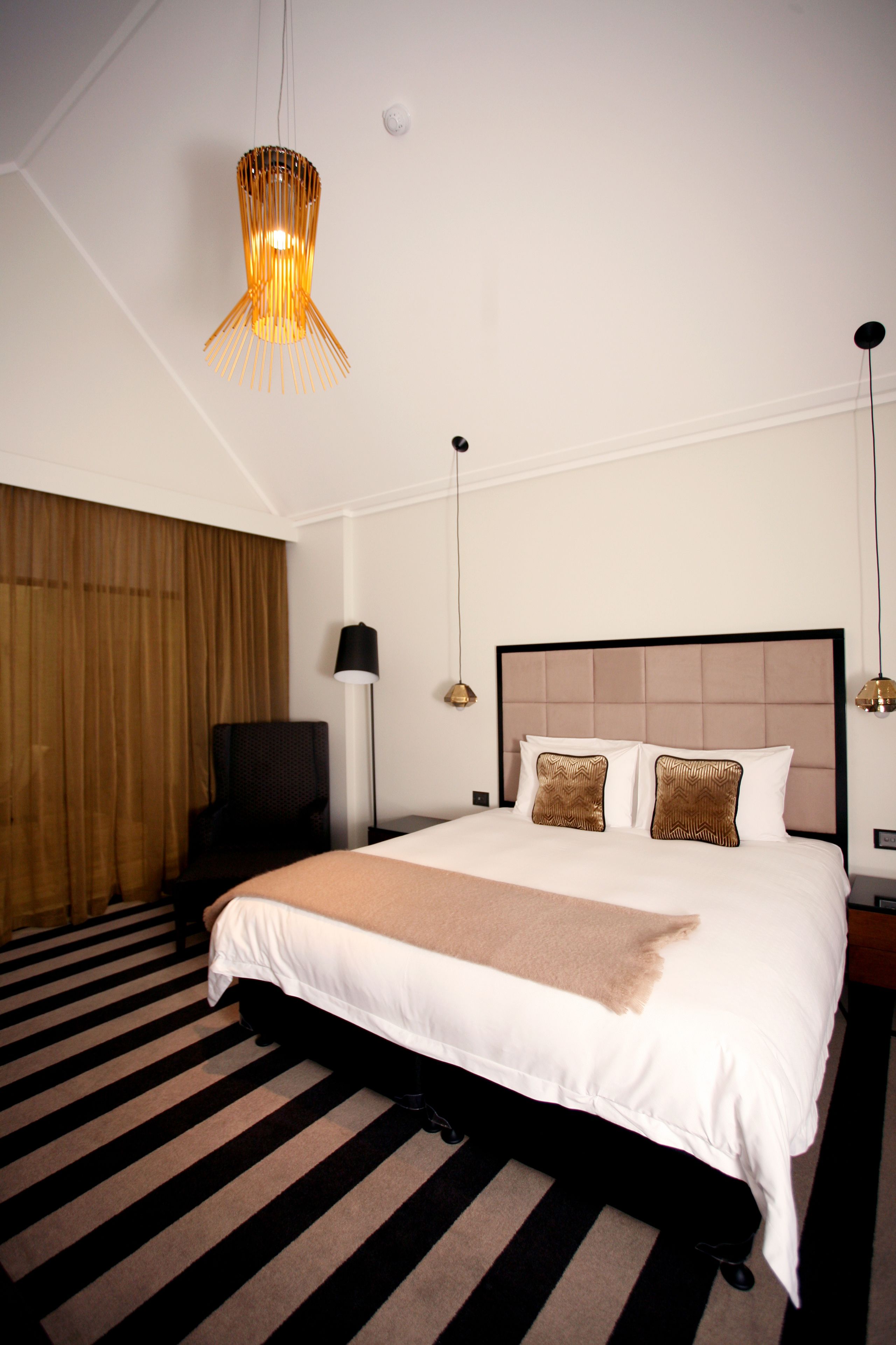 luxe suite | 1 bedroom, premium bedding, minibar, desk