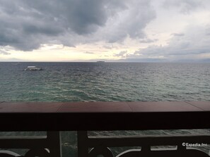 On the beach, scuba diving - Love's Beach and Dive Resort (Moalboal)