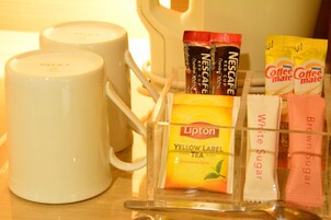Kopi dan/atau pembancuh kopi