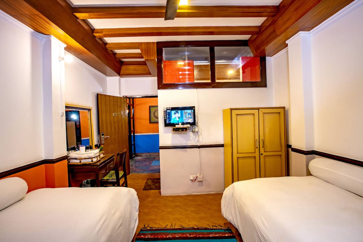 1 bedroom, Egyptian cotton sheets, premium bedding