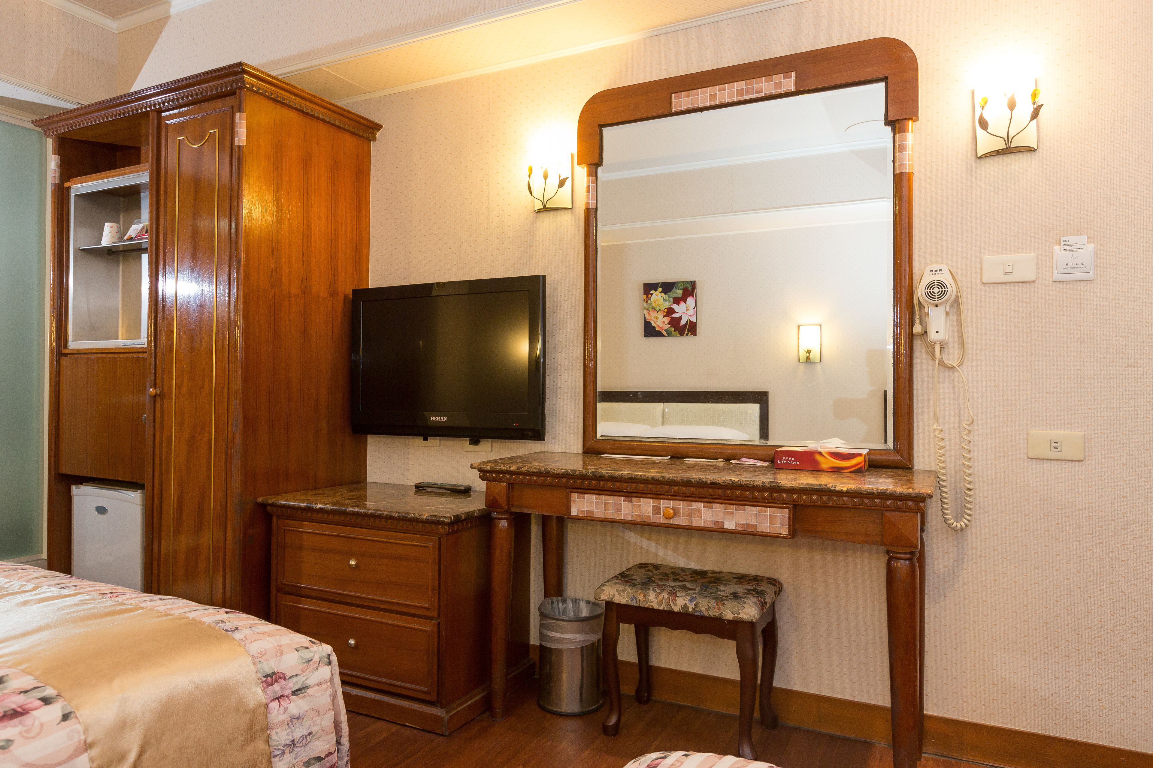 family quadruple room | 1 bedroom, premium bedding, desk, free wifi