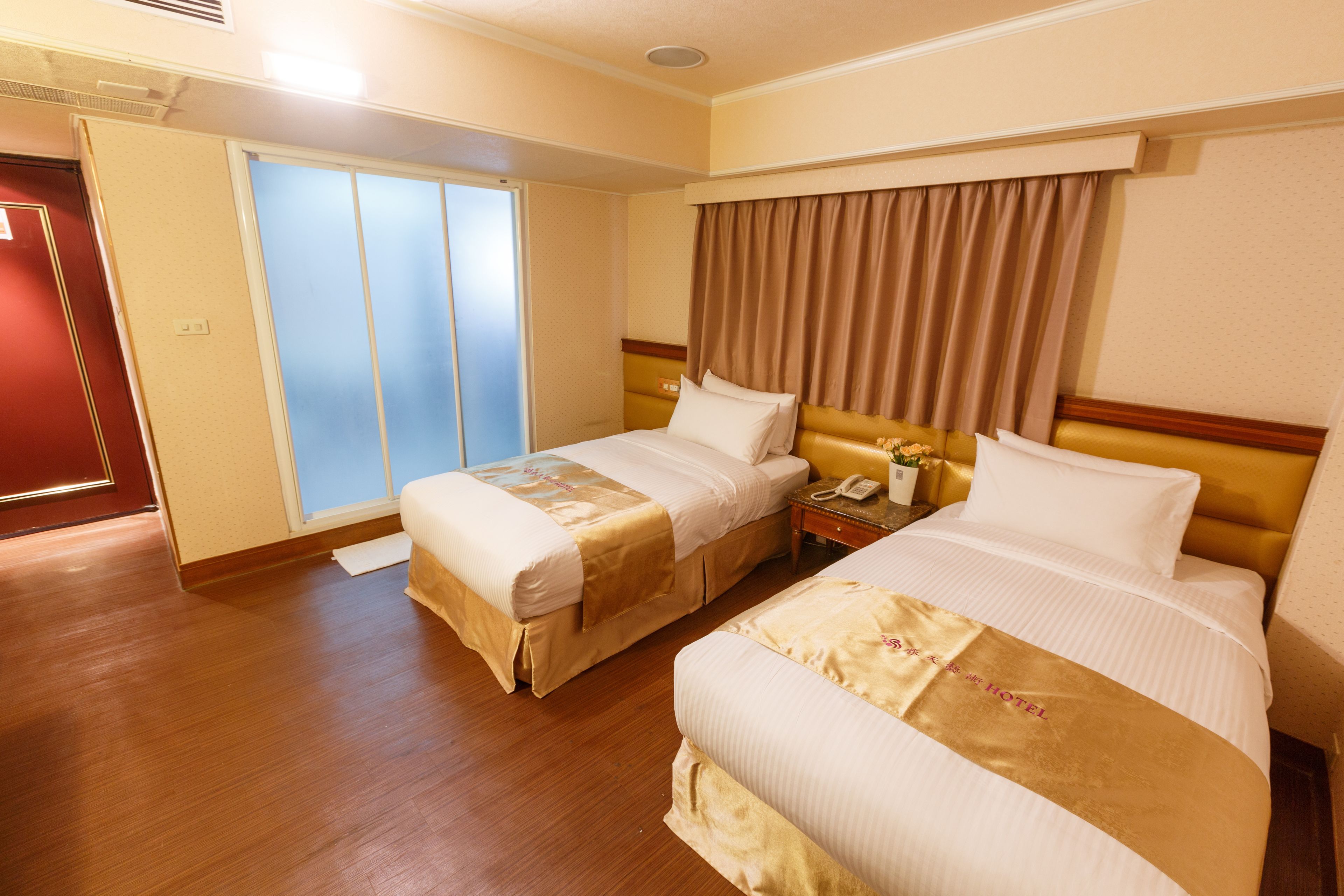 premium double room | 1 bedroom, premium bedding, desk, free wifi