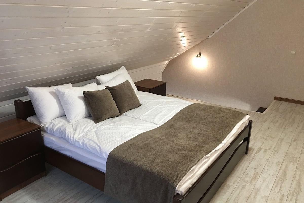 Duplex Suite | Zimmersafe, Bügeleisen/Bügelbrett, kostenlose Babybetten