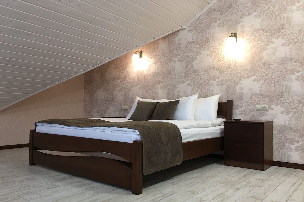 Suite | Zimmersafe, Bügeleisen/Bügelbrett, kostenlose Babybetten