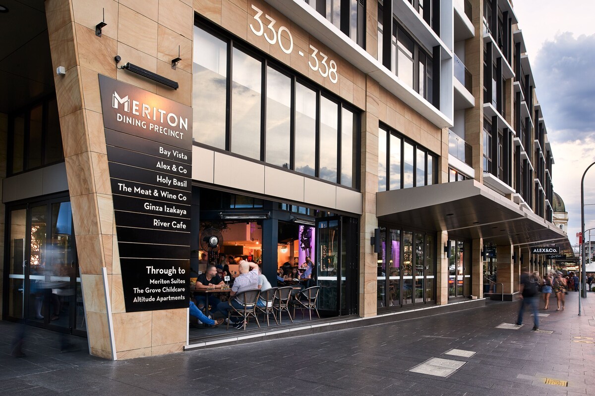 Meriton Suites Church Street, Parramatta