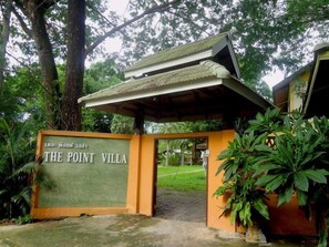Front of property - The Point Villa Mae Hong Son (Mae Hong Son)