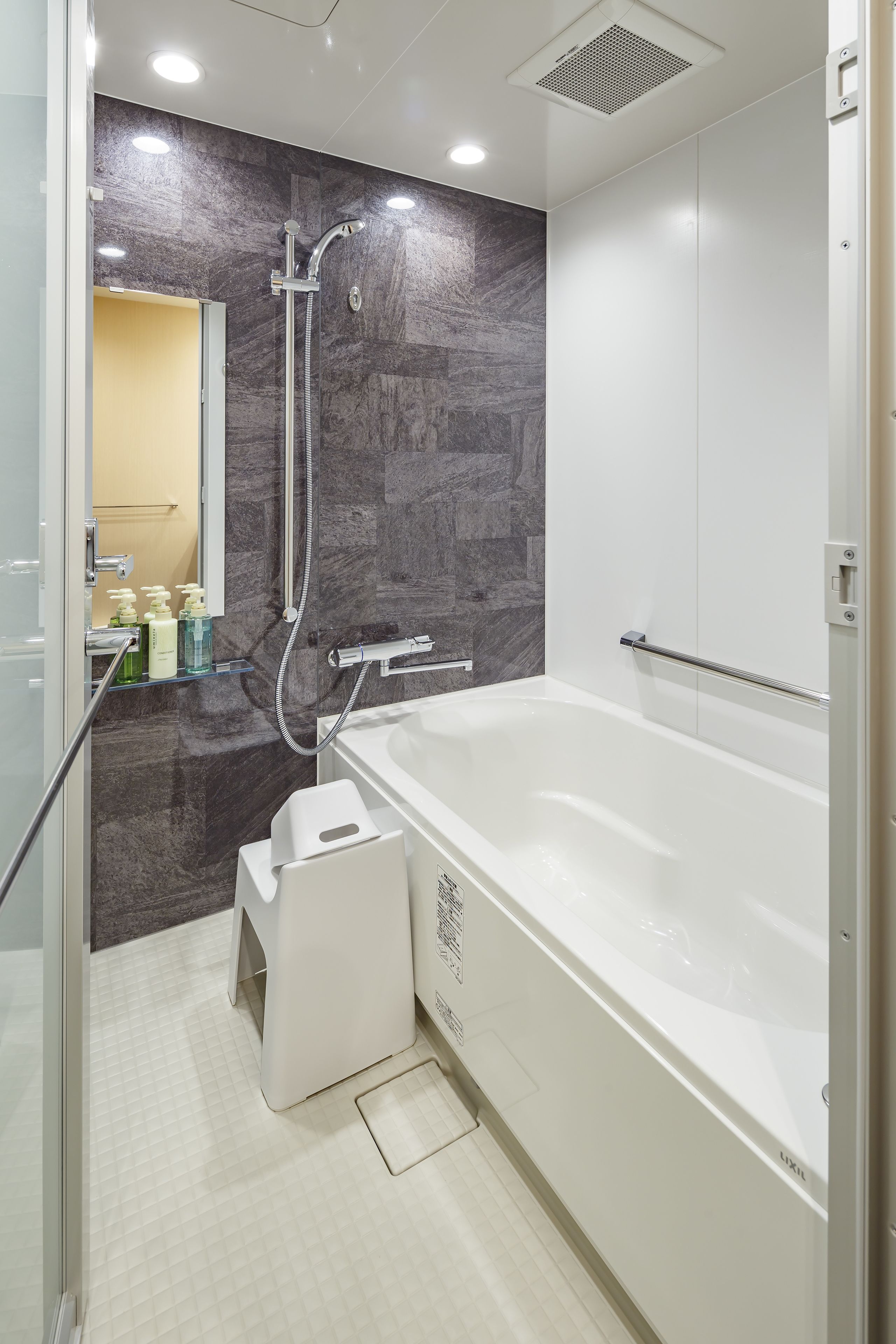 free toiletries, hair dryer, slippers, bidet