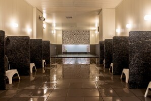 حمام عام
