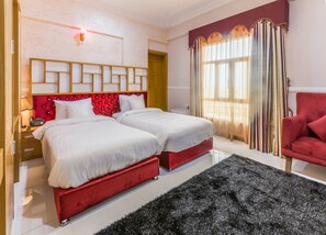 Deluxe Suite | Minibar, in-room safe, desk, soundproofing - Al-Saif Grand Hotel (Muscat)