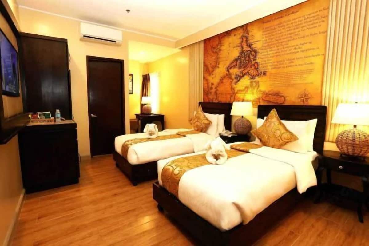 Minibar, in-room safe, free WiFi, bed sheets