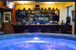 Bar (en la propiedad)