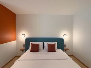 Quarto casal standard | Frigobar, cortinas blackout, Wi-Fi de cortesia, roupa de cama