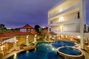 Exterior - Signature Hotel Bali (Seminyak)