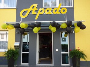 Property entrance - Apado-Hotel garni (Homburg)