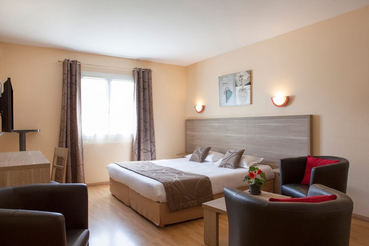 Comfort Double Room | Premium bedding, in-room safe, desk, soundproofing