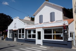 Entrée de l’hébergement