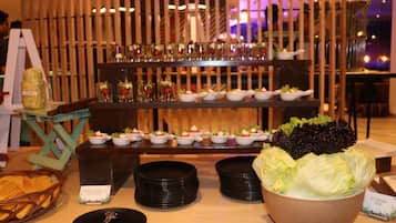 餐飲