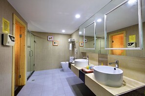 Shower - NEW WORLD HOTEL (Guangzhou)