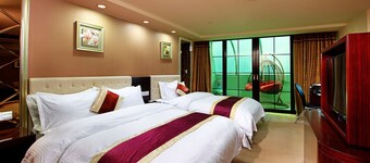 NEW WORLD HOTEL