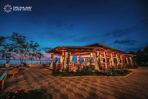 Beach bar
