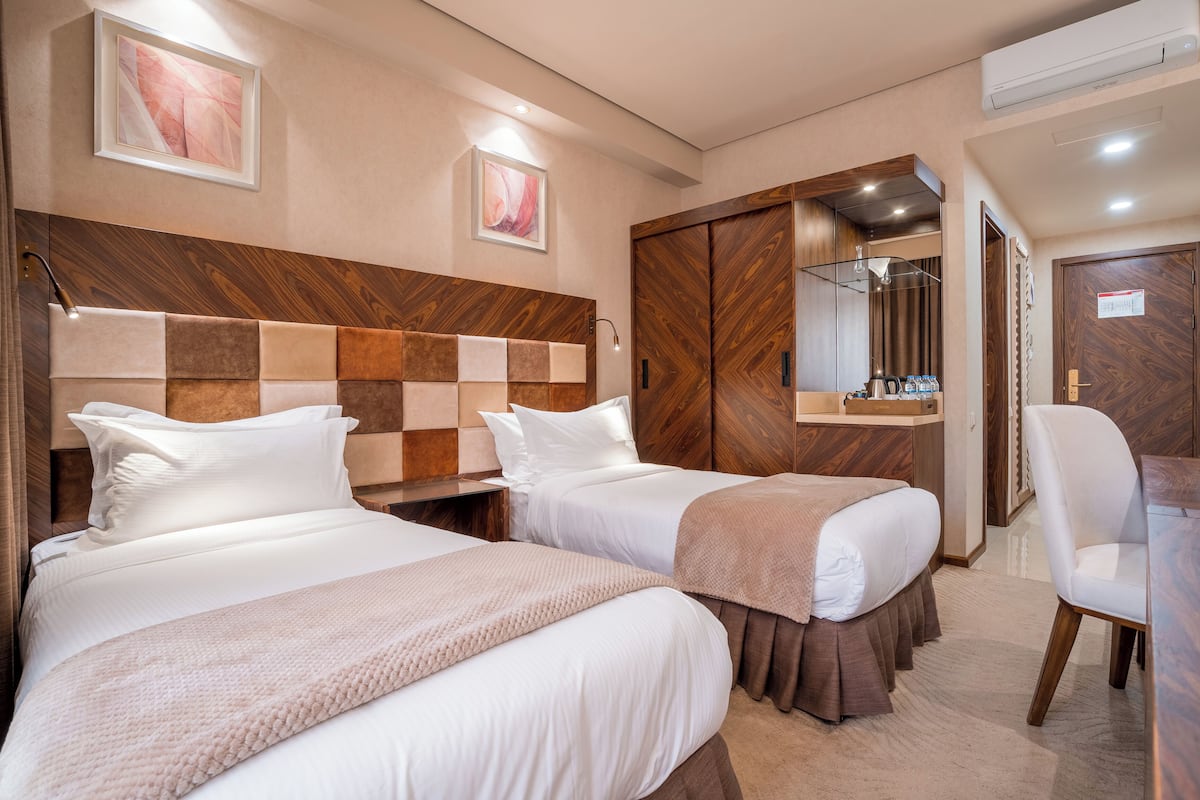 Frette Italian sheets, premium bedding, down duvets, Tempur-Pedic beds