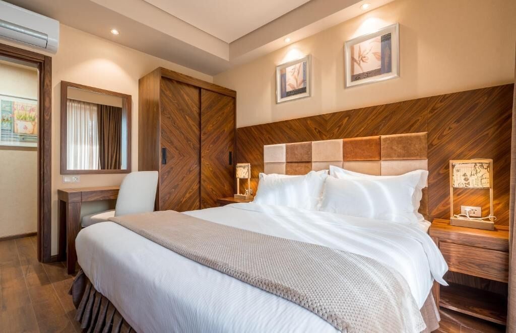 Frette Italian sheets, premium bedding, down duvets, Tempur-Pedic beds