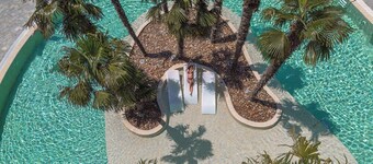 Hotel Dreamland Oasis