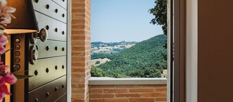 Tenuta Borgo Santa Cecilia