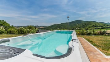 Seasonal outdoor pool, pool umbrellas, sun loungers