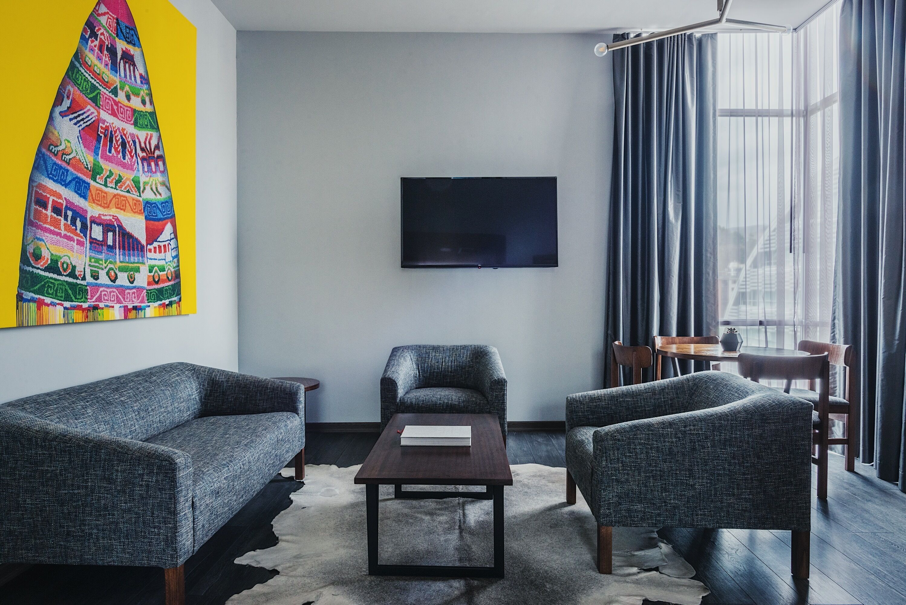 Suite (Atix) | In-room business center