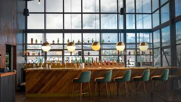 Bar (en la propiedad)