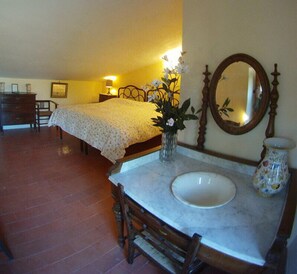 Triple Room, Accessible, Garden View | Desk, free cots/infant beds, free WiFi
