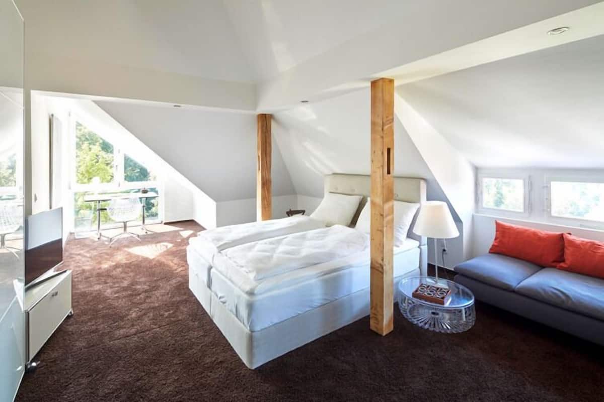 Superior Double Room, 1 Bedroom, Ensuite | Premium bedding, minibar, in-room safe, cribs (free)