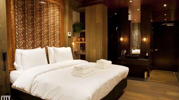 City Suite, City View