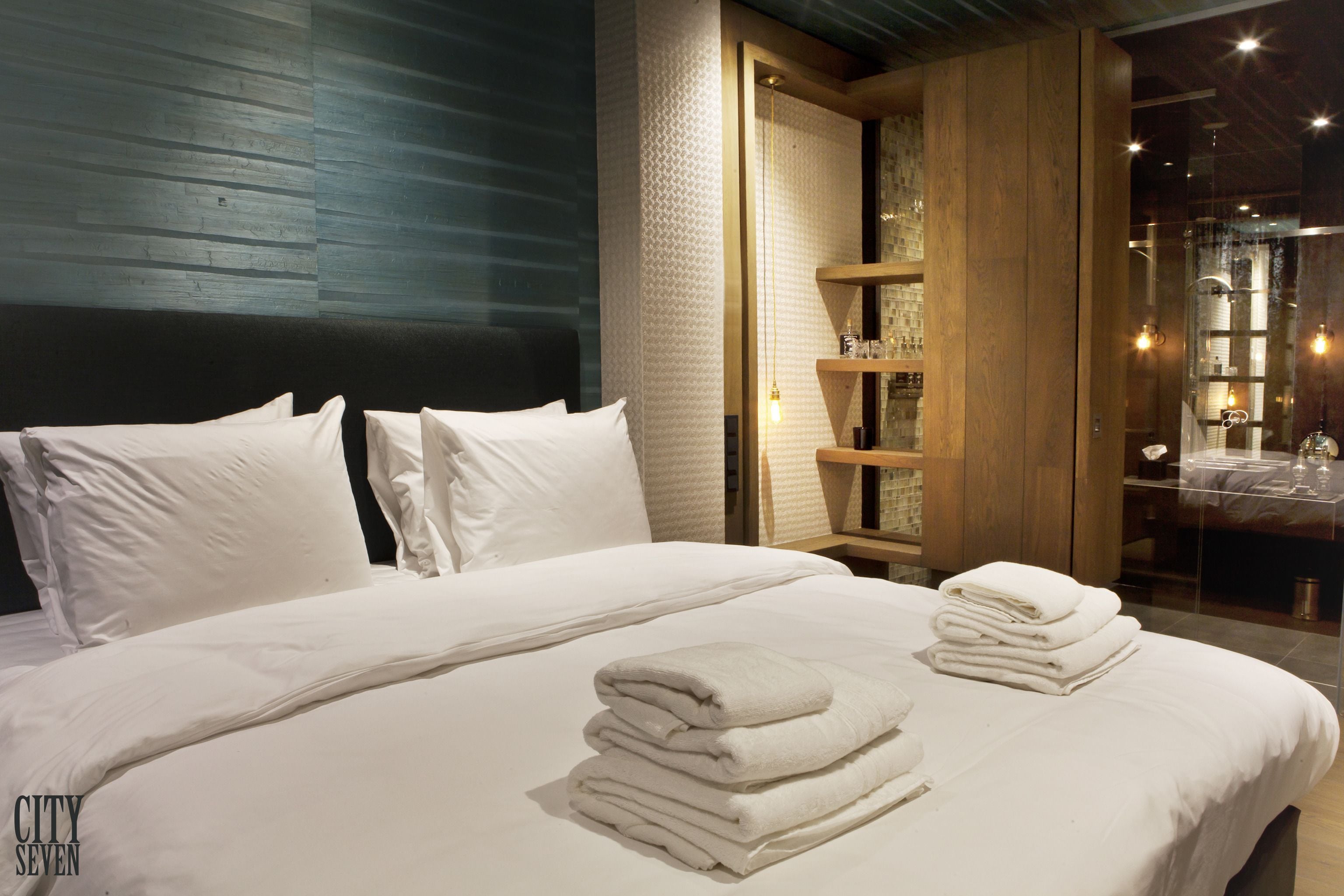 city suite, city view | 1 bedroom, premium bedding, minibar, in-room safe