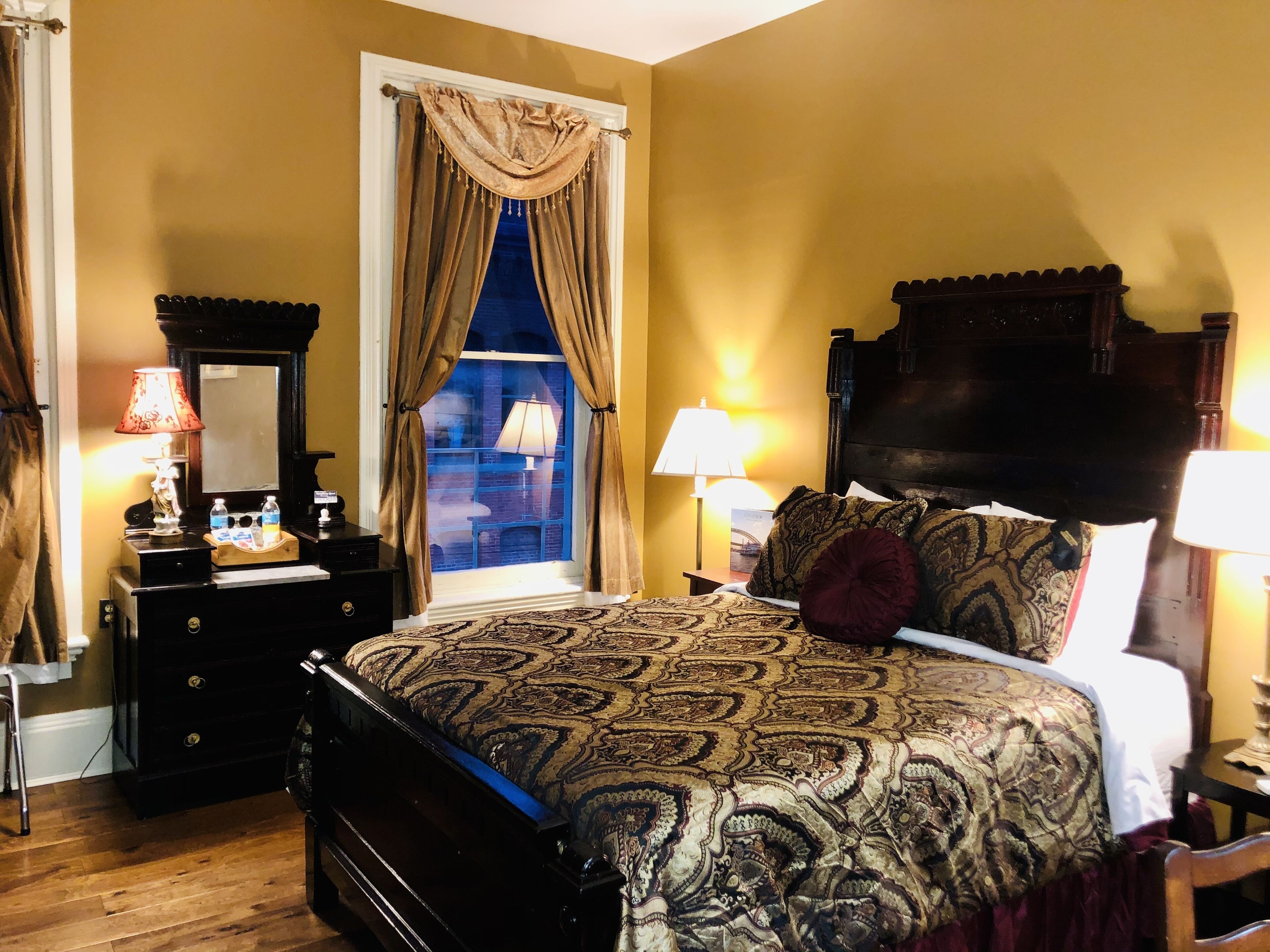 Chambre Deluxe, 1 grand lit, non-fumeur, réfrigérateur
